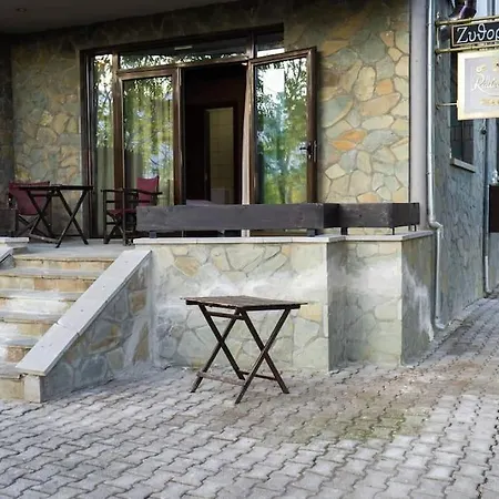 Under The Rocks Apartment Kalambaka Exterior photo