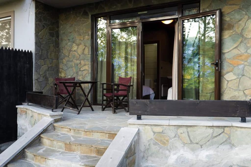 Apartment Under The Rocks Kalambaka